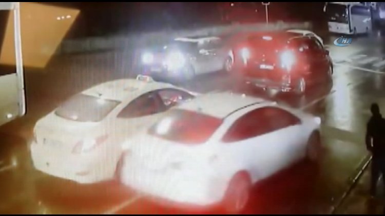 Yaya geçidinde feci ölüm kamerada