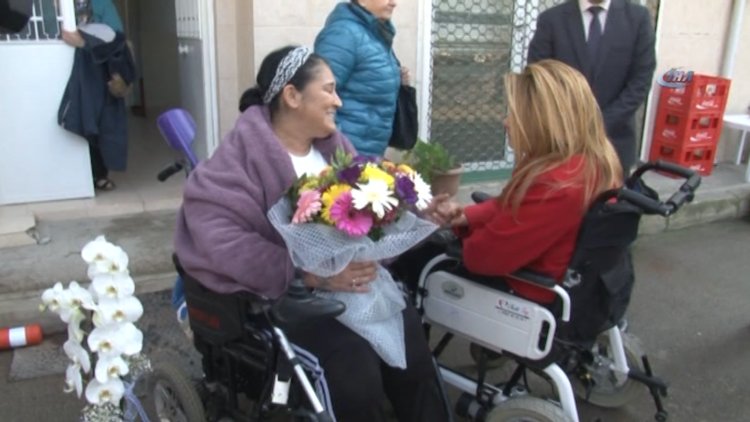 Otobüse alınmayan engelli kadından çiçeklerle özür dilediler