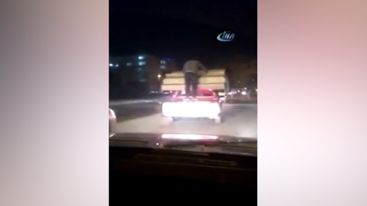 İzmir'de 'Yok artık' dedirten görüntü