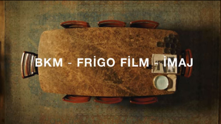 Serra Yılmaz'ın yönettiği Cebimdeki Yabancı'dan fragman