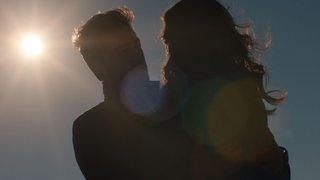 Olaylardan sonra Karabucak'a gitmeyen Ali Asaf, Eylül'ün yanına hastaneye geri dönüyor.