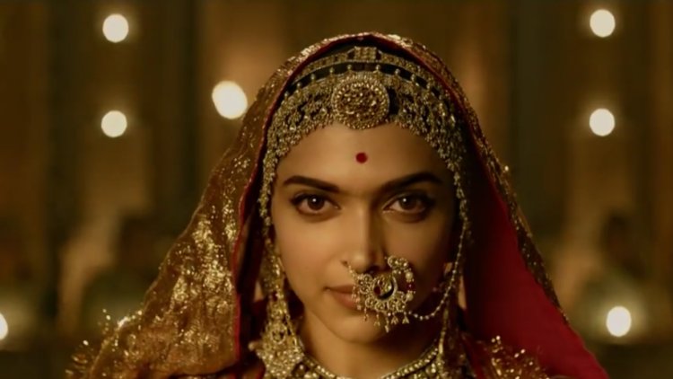 O film yüzünden binlerce kişi sokaklara döküldü