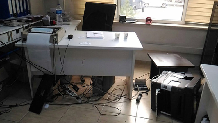 Dicle Elektrik’e çirkin saldırı kameraya yansıdı