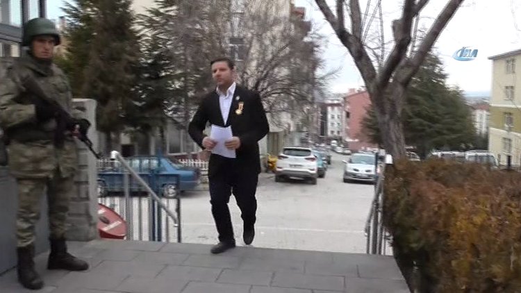 Beyşehir Belediye Başkanı Özaltun ve gazilerden gönüllü askerlik başvurusu