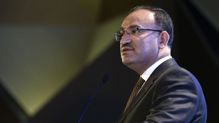 Bozdağ: PYD, Münbiç&#039;ten çıkmazsa...