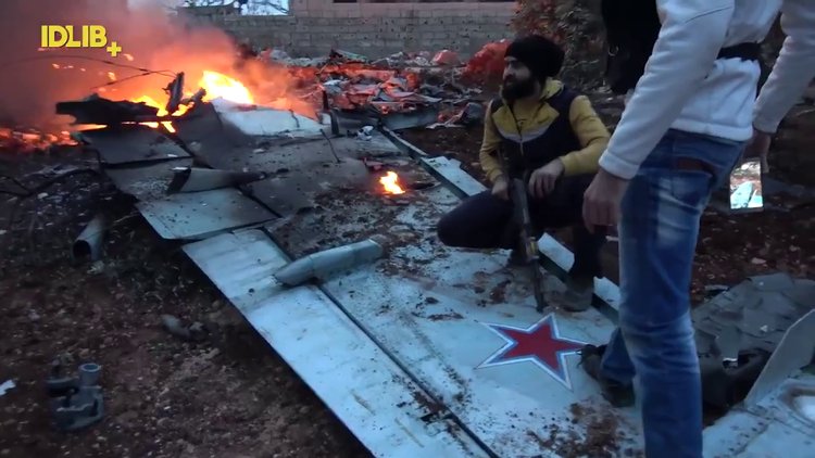 Düşürülen Rus uçağının pilotu karada çatıştı iddiası