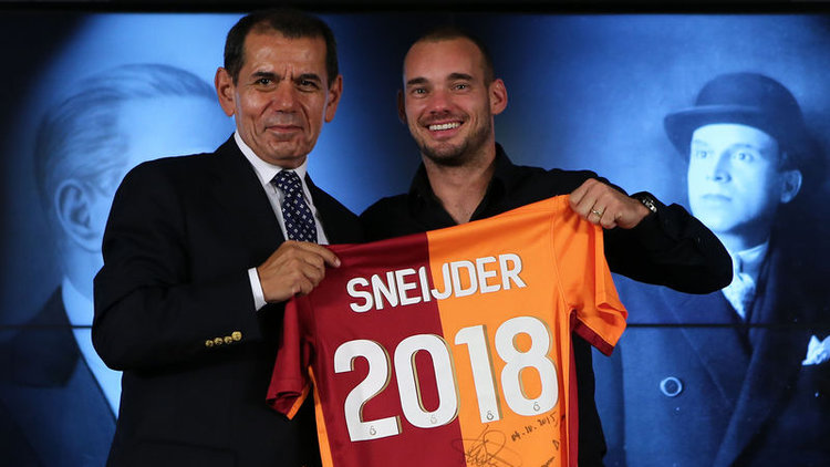 Sneijder&#039;in babasına da para ödenmiş