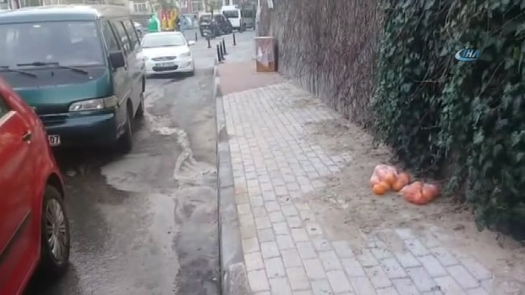 Boşanmak üzere olduğu karısının boğazını sokak ortasında kesti