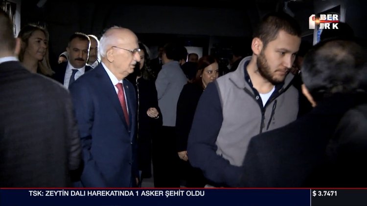 Dolmabahçe Sarayı I. ve II. Hazine Sergi Salonları ziyarete açıldı