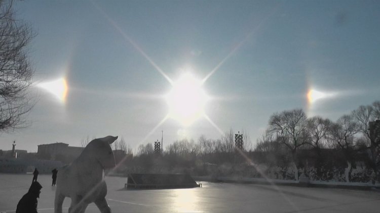 Gökte aynı anda 3 güneş görüldü