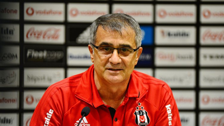 Şenol Güneş basın toplantısı düzenledi