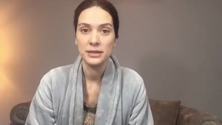 Bergüzar Korel, hakareti affetmedi