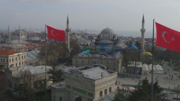 Beyazıt Camisi'ndeki restorasyon havadan görüntülendi