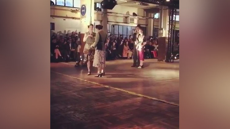 Milano Moda Haftası'nda Sezen Aksu rüzgarı