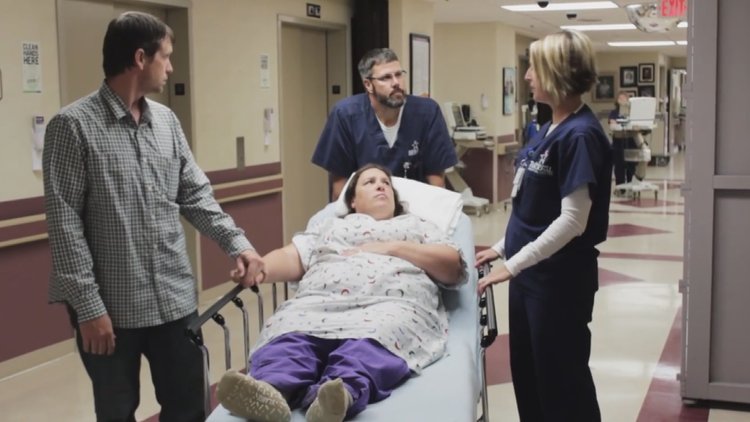 El ele tutuşmak acıyı azaltıyor