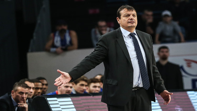 Ergin Ataman açıklamalar yaptı
