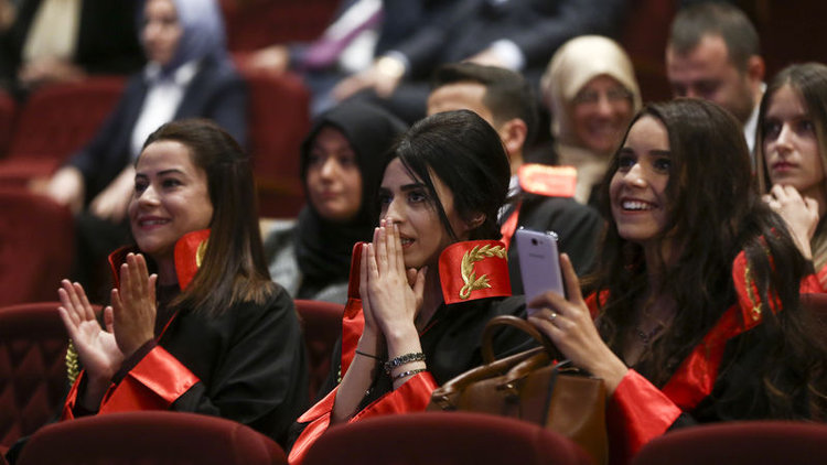 FETÖ sızıntısı iddiası: Hakim ve savcıların kura çekimi ertelendi