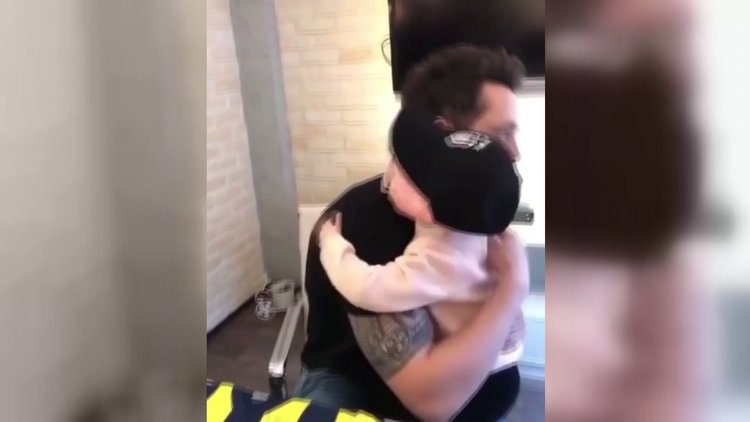 Murat Boz sözünü tuttu, hayranı Gülsüm'le buluştu