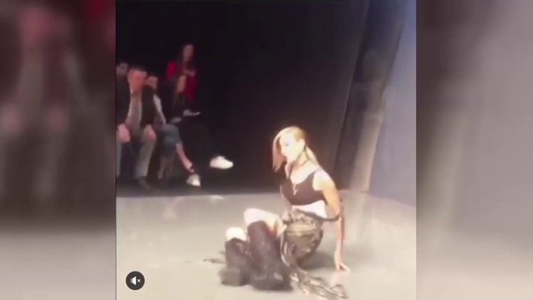 Çağla Şıkel'in zor anları