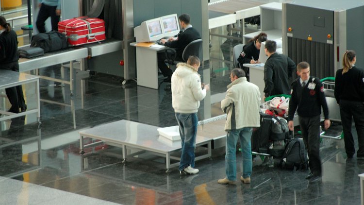 Kaçak yolcu düzeni değiştirdi
