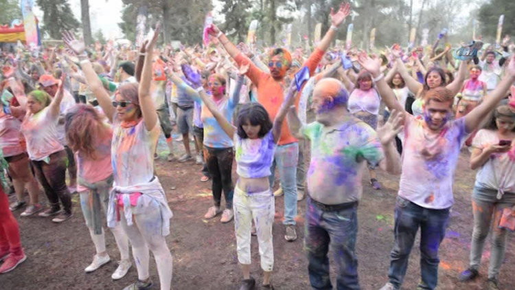 Los Angeles'ta rengarenk bahar kutlamaları
