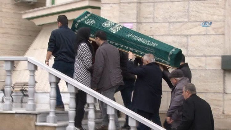 İran'da düşen jette hayatını kaybeden kabin memuru son yolculuğuna uğurlanıyor