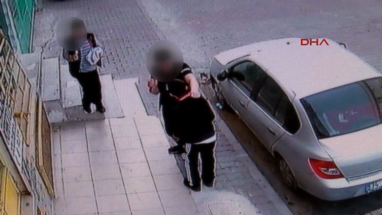 Bahçelievler'de okul önünde öğrencilerin bıçaklı kavgası