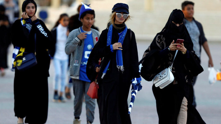 Prens'ten 'siyah çarşaf' açıklaması