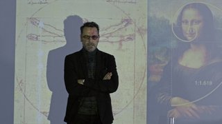 Altın oranı anlatan Can Manay'ın aklına bir anda Duru'nun gelmesiyle kafası karışıyor ve sınıfı terk ediyor.