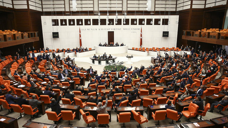 Torba yasa Meclis&#039;ten geçti
