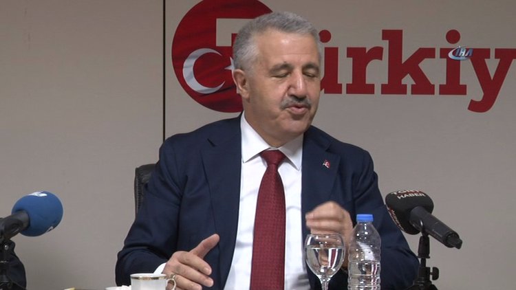 Bakan Arslan Çanakkale Köprüsü'ndeki son durumu açıkladı