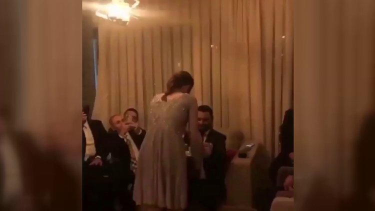 Alişan ile Buse Varol nişanlandı