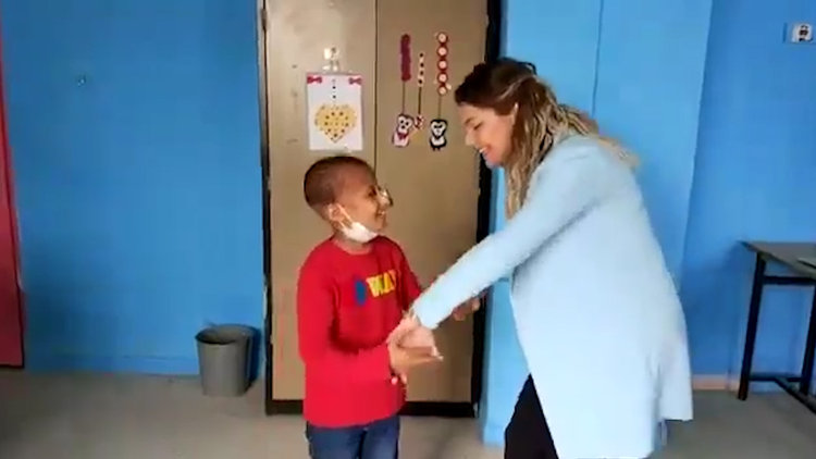 Koca yürekli Buket öğretmen