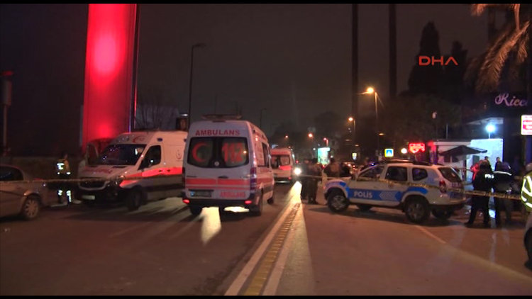 Ortaköy'de bir gece kulübü önünde silahlı kavga