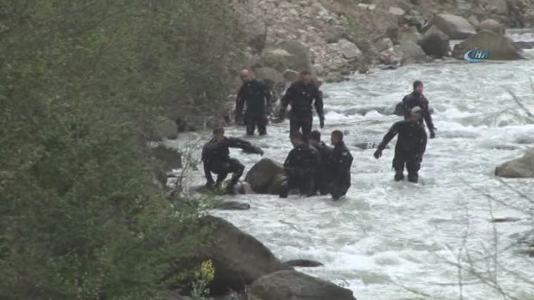 Kayıp polisi arama çalışmaları 6 gündür karadan ve havadan sürüyor