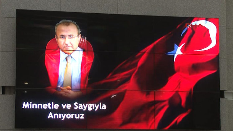 Şehit Savcı Kiraz ölümünün 3. yılında anıldı