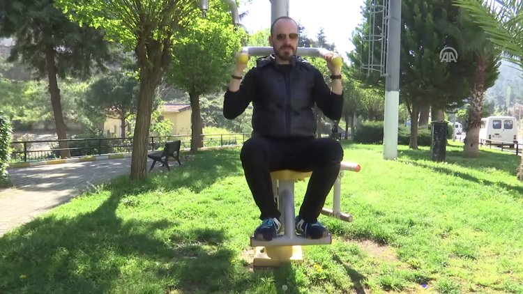 Kilolarından kurtulup modelliğe atıldı