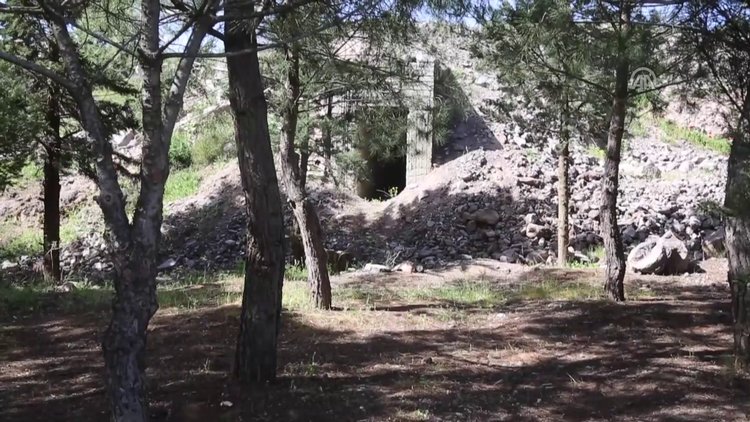 Afrin'de teröristlere ait yeni tüneller bulundu