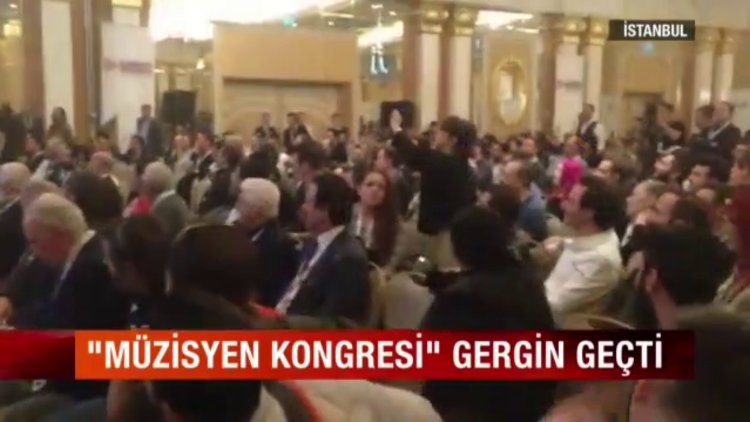 Musiki Eseri Sahipleri Grubu Meslek Birliği 10. Genel Kurulu'nda sanatçılar kameralar önünde birbirine girdi