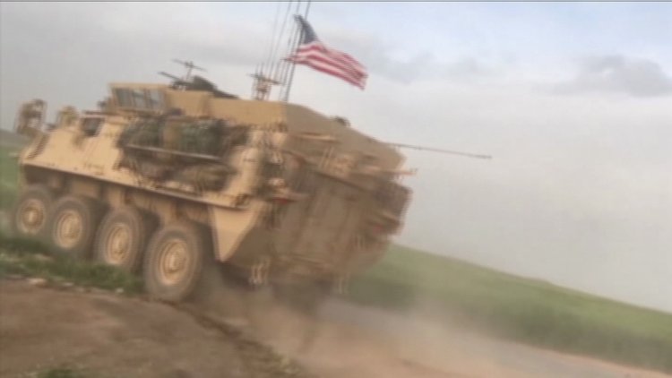 Çavuşoğlu&#039;ndan ABD&#039;ye eleştiri: Muhaliflerinin ekmeğine yağ sürdü