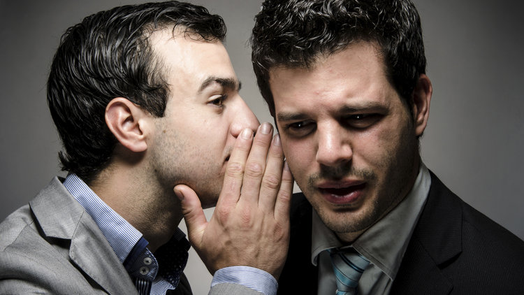 Dedikodu yapan müdüre Yargıtay&#039;dan büyük şok!