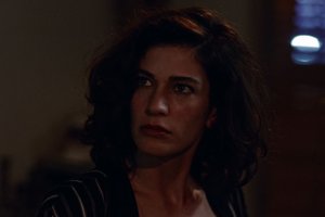 Sadık Kolhan, Özge'yi engelliyor!