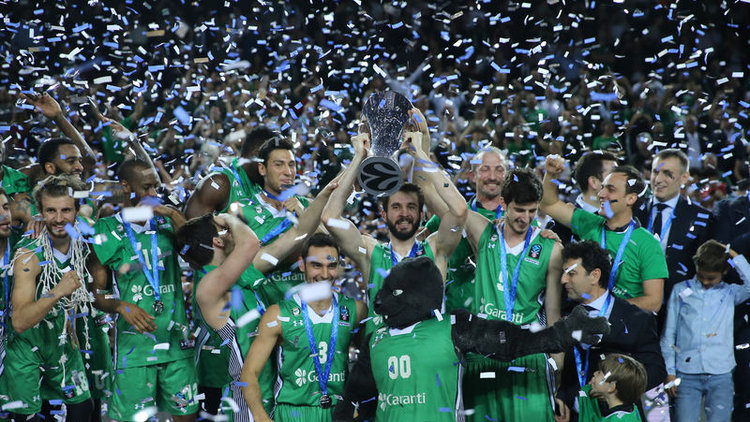 Darüşşafaka kupasını aldı! (2)