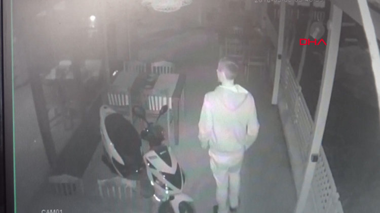 Garson olarak işe aldığı genç, 65 bin lirasını çaldı