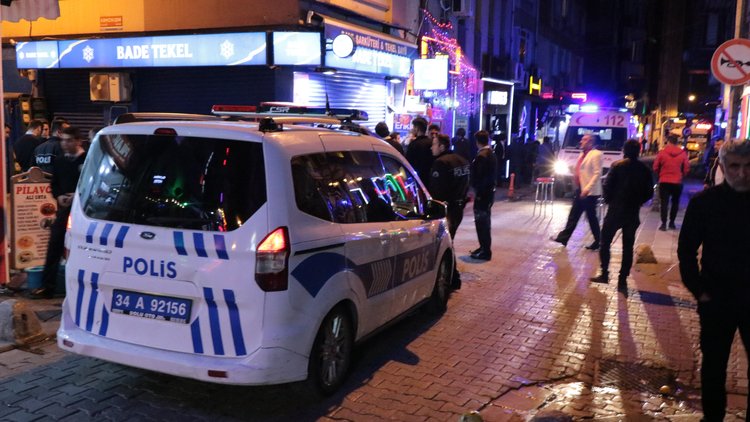 Kadıköy'de silahlı kavga: 2 yaralı