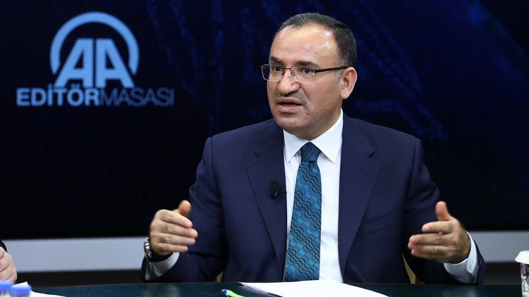 Bekir Bozdağ, &#039;26 Ağustos&#039;un neden kabul edilmediğini açıkladı