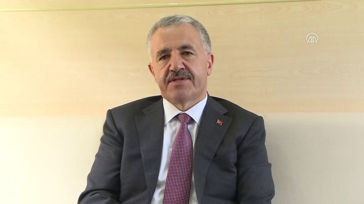 Ulaştırma, Denizcilik ve Haberleşme Bakanı Arslan açıklamalarda bulundu