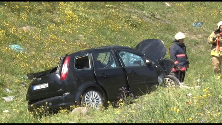 Bahçeşehir'de feci kaza: 2'si ağır 3 yaralı