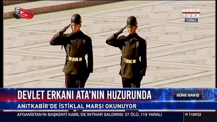 Devlet Erkanı Ata'nın huzurunda