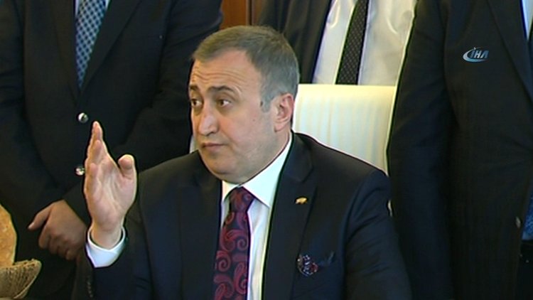 Türkiye Fırıncılar Federasyonu Başkanı Halil İbrahim Balcı: "Fırıncı esnafından Karatay Hanım'a ekmek yok"